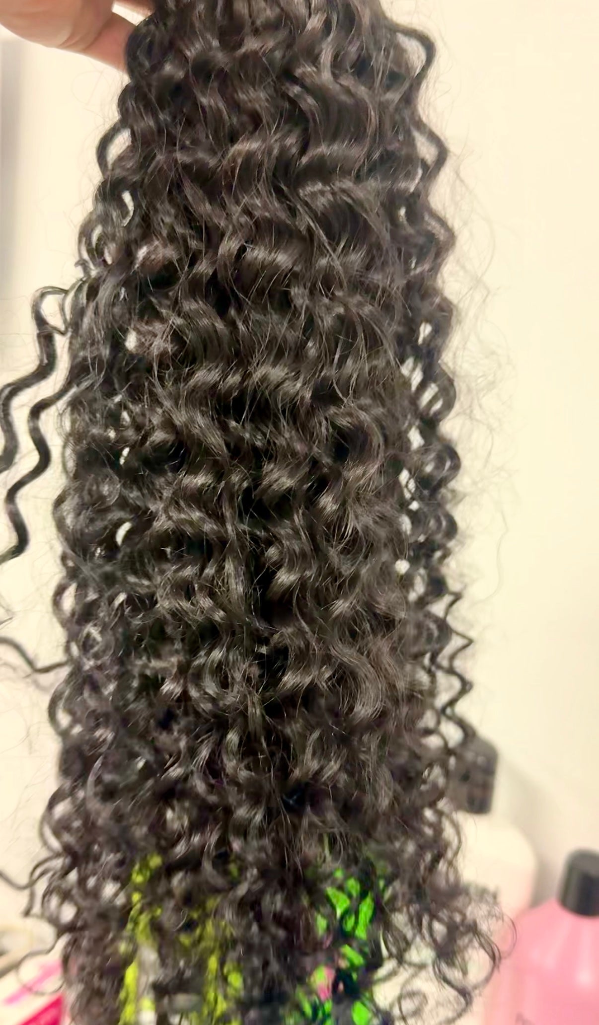 Tresses - Invisi/Feather Crotchet Island Curly SHORT LINK